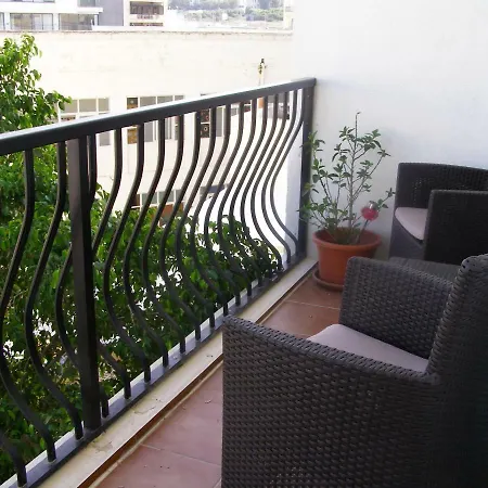 Centrally Located Spacious 3 Bedroom Apt. * Gzira