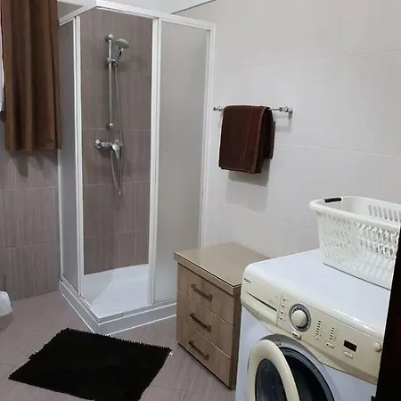 Apartment Centrally Located Spacious 3 Bedroom Apt. Gzira